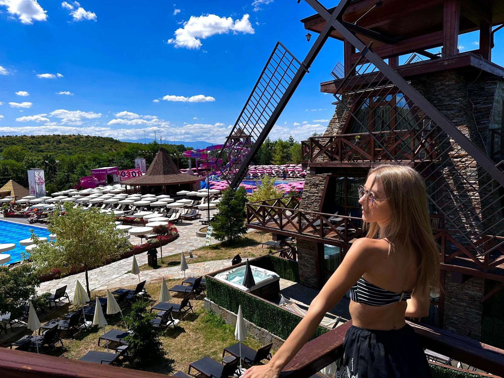 The Wind Mills Hydropark Hotel Gorna Malina Eksteriør billede