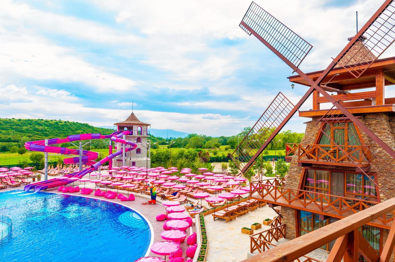 The Wind Mills Hydropark Hotel Gorna Malina Eksteriør billede